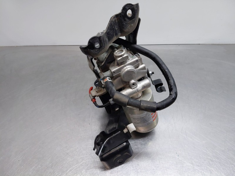 Recambio de abs para toyota c-hr hybrid referencia OEM IAM   