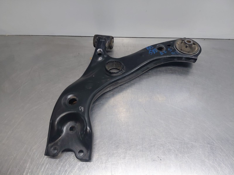 Recambio de brazo suspension inferior delantero izquierdo para toyota c-hr hybrid referencia OEM IAM 4806910110  