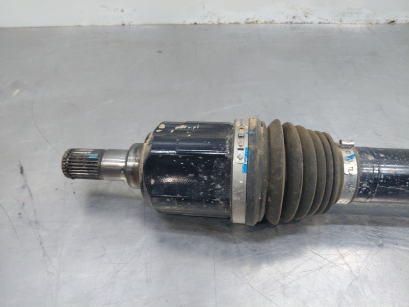 Recambio de transmision delantera derecha para hyundai tucson tecno sky referencia OEM IAM 49501N7210  