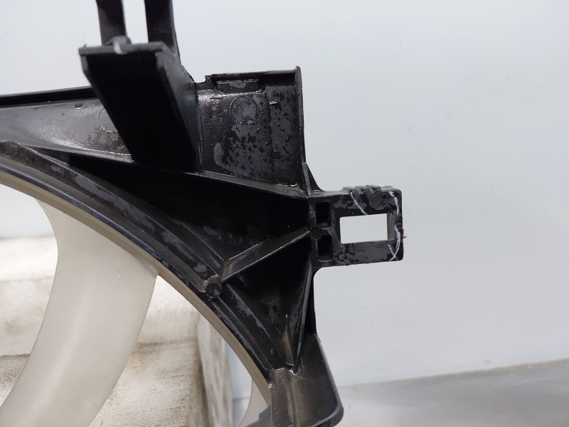 Recambio de electroventilador para toyota c-hr hybrid referencia OEM IAM 163630T200 163630T190 