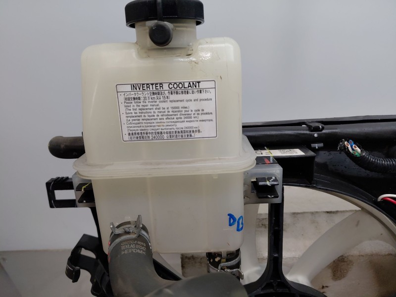 Recambio de electroventilador para toyota c-hr hybrid referencia OEM IAM 163630T200 163630T190 