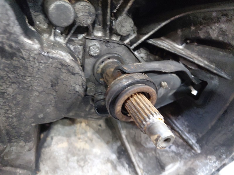 Recambio de caja cambios para citroën c4 berlina collection referencia OEM IAM 20DM75  