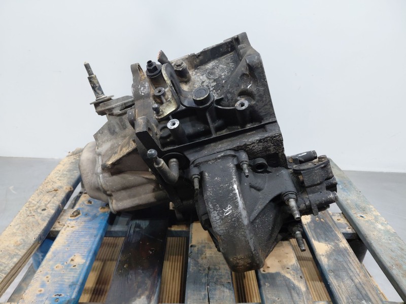 Recambio de caja cambios para citroën c4 berlina collection referencia OEM IAM 20DM75  