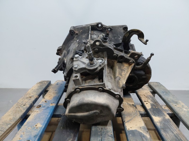 Recambio de caja cambios para citroën c4 berlina collection referencia OEM IAM 20DM75  