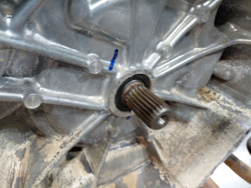 Recambio de caja cambios para toyota corolla touring sports (e21) hybrid referencia OEM IAM P610  