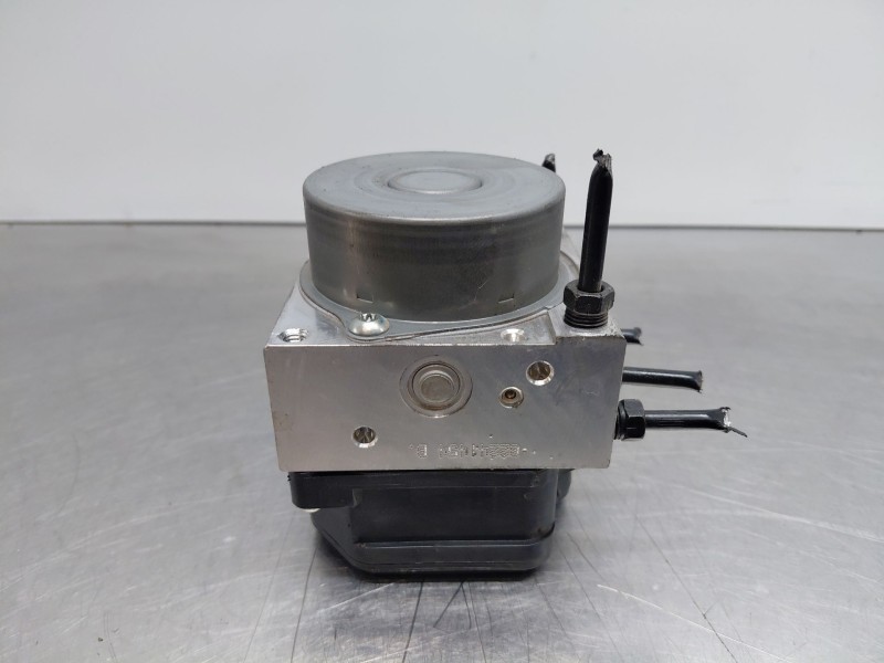 Recambio de abs para toyota c-hr hybrid referencia OEM IAM 4405010010  
