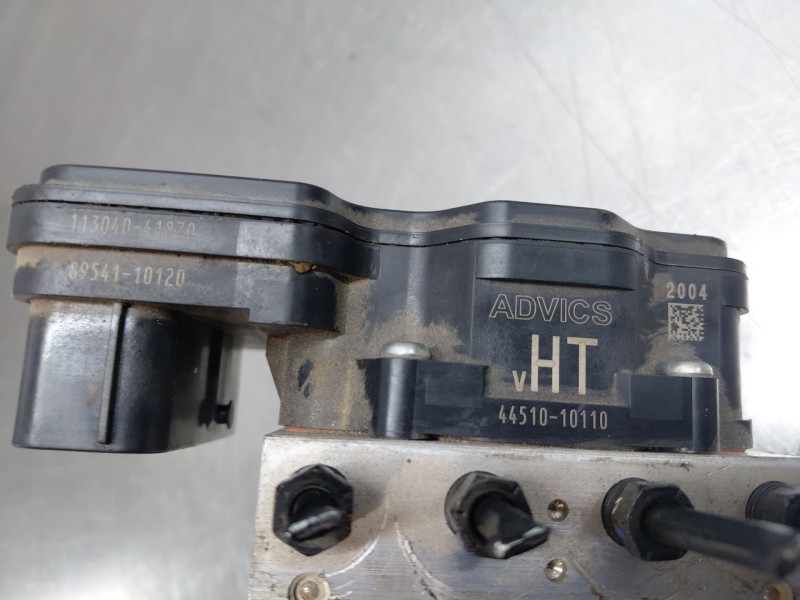 Recambio de abs para toyota c-hr hybrid referencia OEM IAM 4405010010  