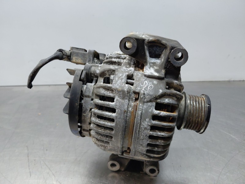 Recambio de alternador para mercedes-benz vito / mixto furgoneta (w639) 110 cdi (639.601, 639.603, 639.605) referencia OEM IAM A