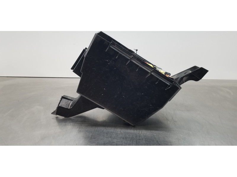 Recambio de caja reles / fusibles para mercedes clase m (w166) ml 350 bluetec (166.004) referencia OEM IAM A1669060193  
