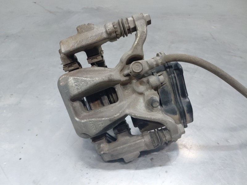Recambio de pinza freno trasera derecha para toyota c-hr hybrid referencia OEM IAM 47830F4030  