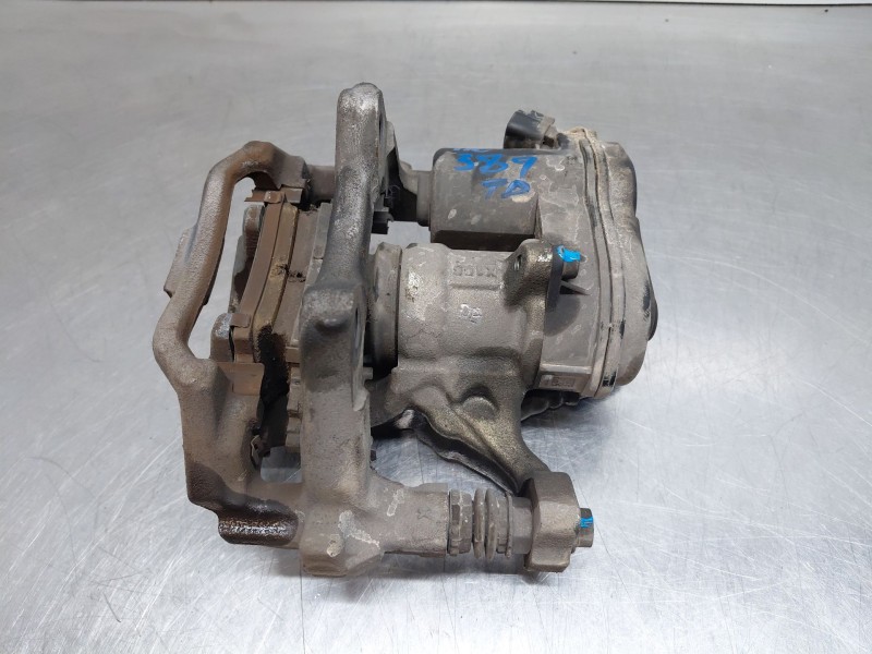Recambio de pinza freno trasera derecha para toyota corolla (e21) hybrid referencia OEM IAM 46310F4011  