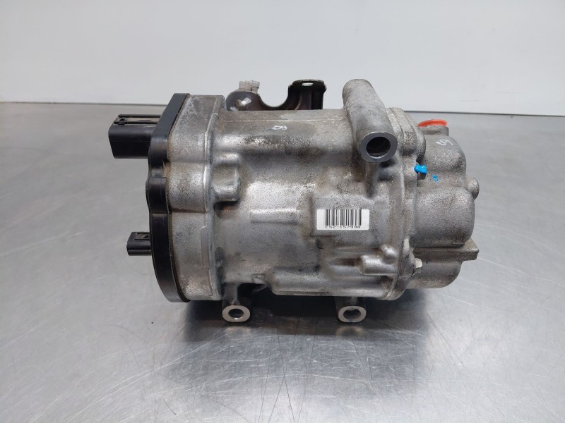 Recambio de compresor aire acondicionado para toyota corolla (e21) hybrid referencia OEM IAM 883704709284 424000370 