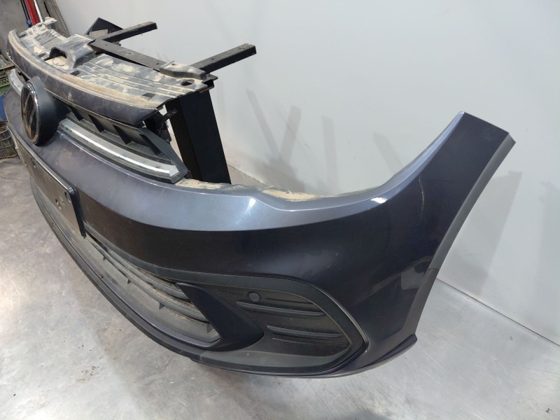 Recambio de paragolpes delantero para volkswagen polo life referencia OEM IAM   