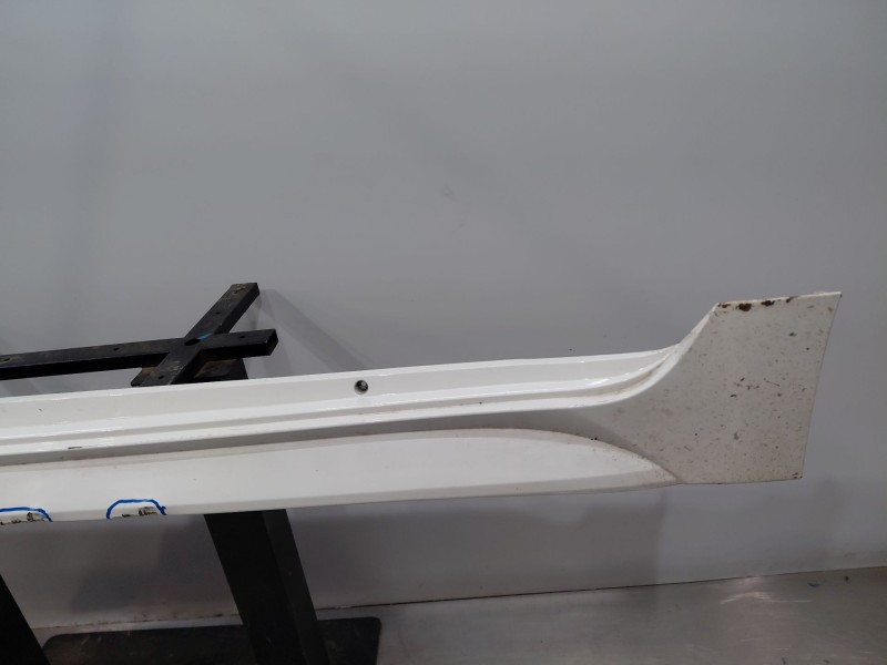 Recambio de faldon lateral para toyota corolla (e21) hybrid referencia OEM IAM   