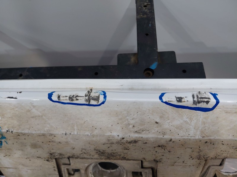 Recambio de faldon lateral para toyota corolla (e21) hybrid referencia OEM IAM   