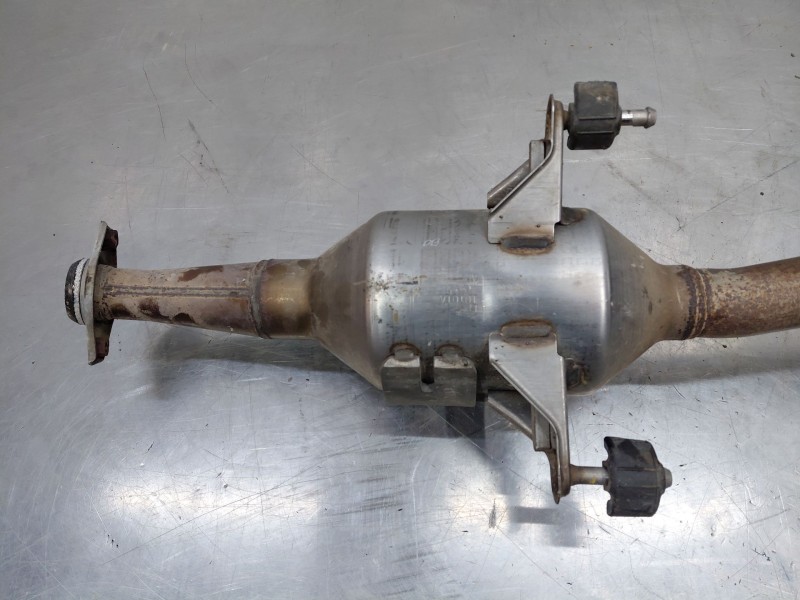 Recambio de catalizador para toyota corolla (e21) hybrid referencia OEM IAM 174100TD30  