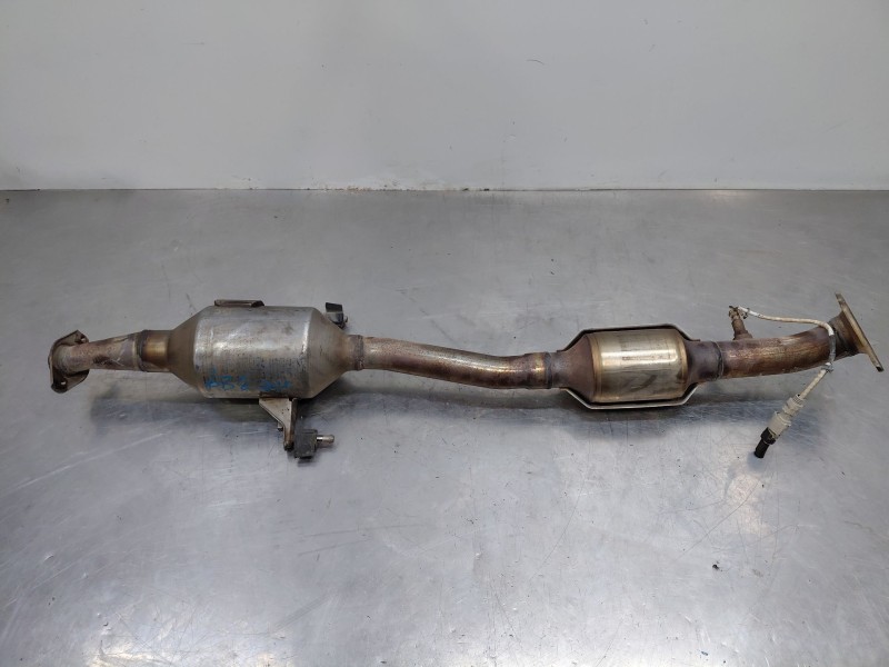 Recambio de catalizador para toyota corolla (e21) hybrid referencia OEM IAM 174100TD30  