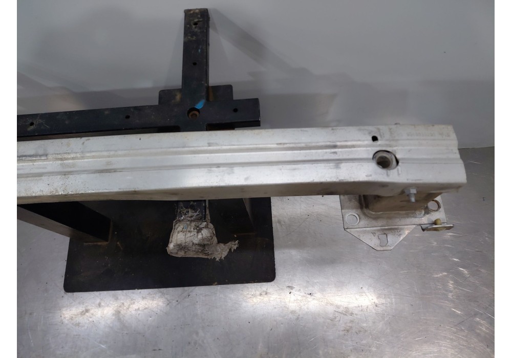 Recambio de refuerzo paragolpes delantero para citroën c4 ii (nc_) 1.6 bluehdi 100 referencia OEM IAM   