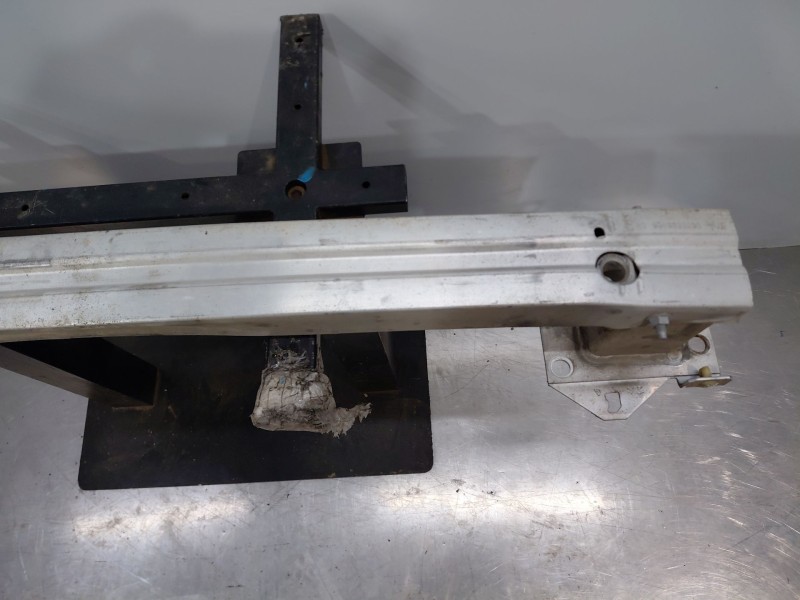 Recambio de refuerzo paragolpes delantero para citroën c4 ii (nc_) 1.6 bluehdi 100 referencia OEM IAM   