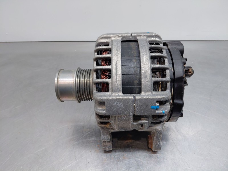 Recambio de alternador para volkswagen polo life referencia OEM IAM   