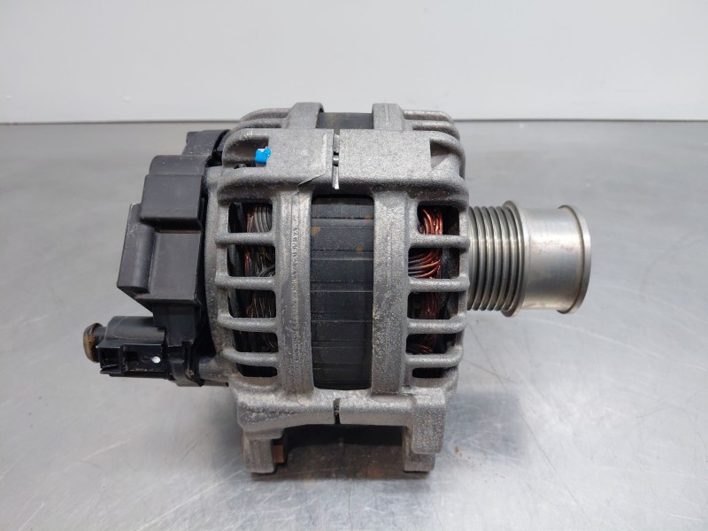 Recambio de alternador para volkswagen polo life referencia OEM IAM   