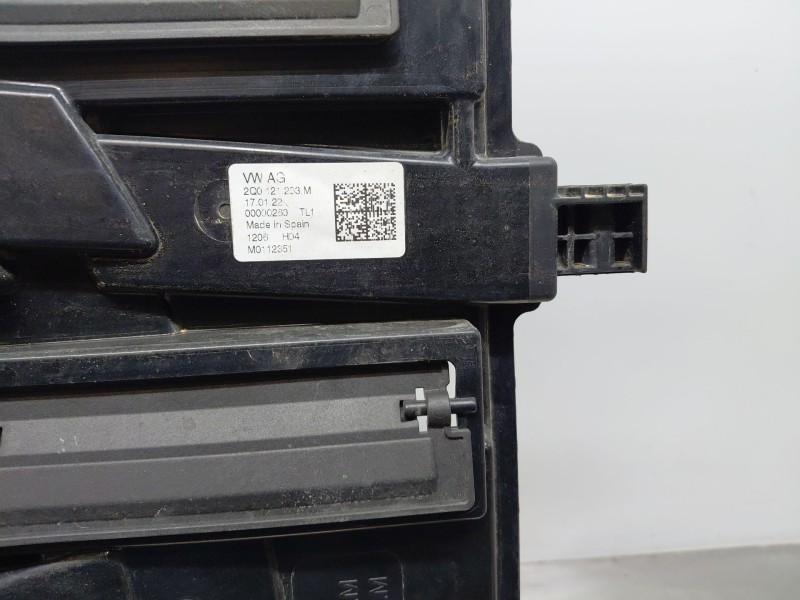 Recambio de electroventilador para volkswagen polo life referencia OEM IAM   