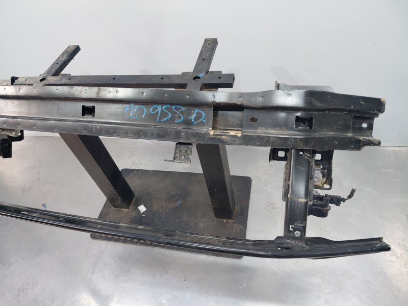 Recambio de refuerzo paragolpes delantero para volkswagen polo life referencia OEM IAM   