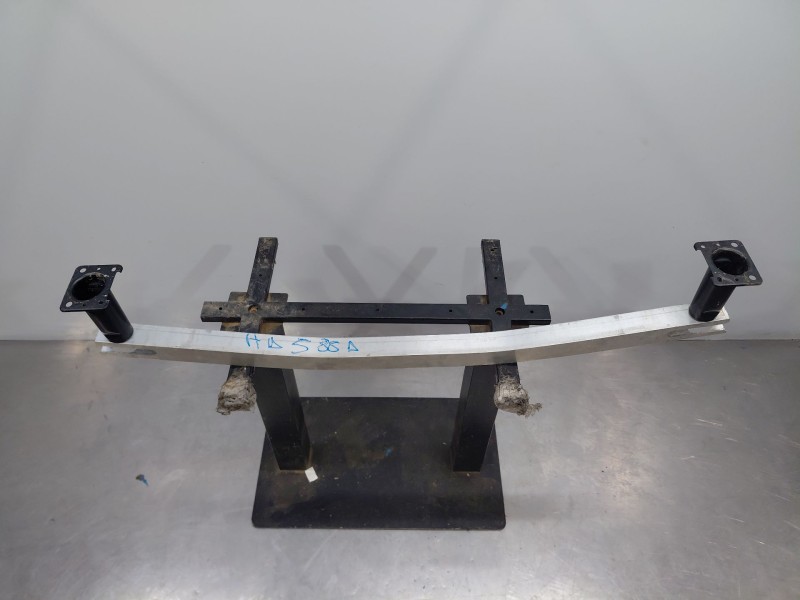 Recambio de travesaño inferior delantero para toyota c-hr hybrid referencia OEM IAM   