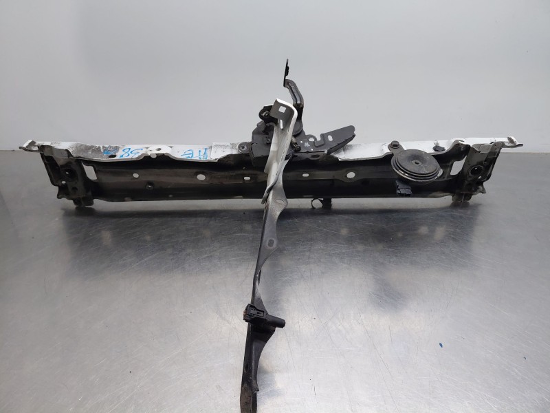 Recambio de travesaño superior para toyota corolla (e21) hybrid referencia OEM IAM   