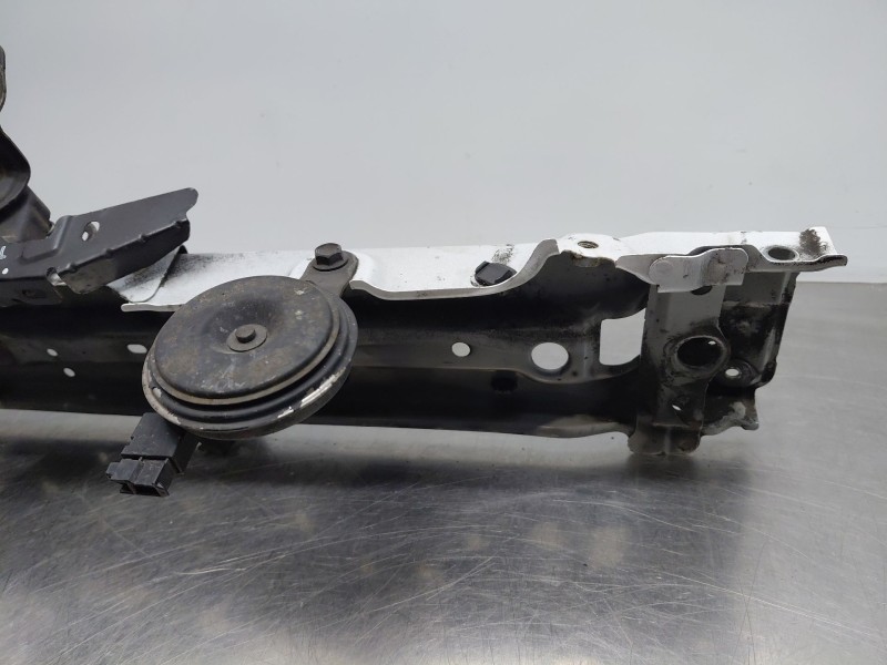 Recambio de travesaño superior para toyota corolla (e21) hybrid referencia OEM IAM   