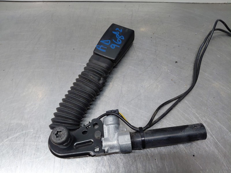 Recambio de pretensor airbag izquierdo para fiat ducato furgón multijet referencia OEM IAM   