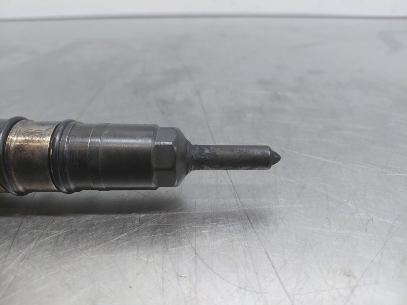 Recambio de inyector para volkswagen passat b6 (3c2) 2.0 tdi 16v referencia OEM IAM   