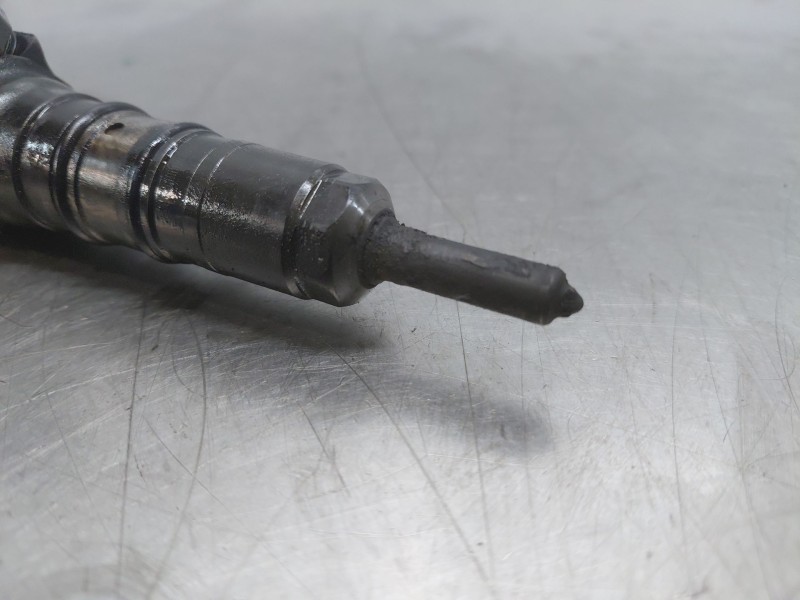 Recambio de inyector para volkswagen passat b6 (3c2) 2.0 tdi 16v referencia OEM IAM   