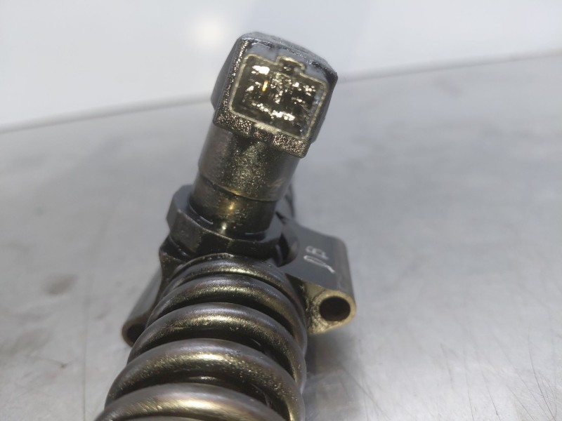 Recambio de inyector para volkswagen passat b6 (3c2) 2.0 tdi 16v referencia OEM IAM   
