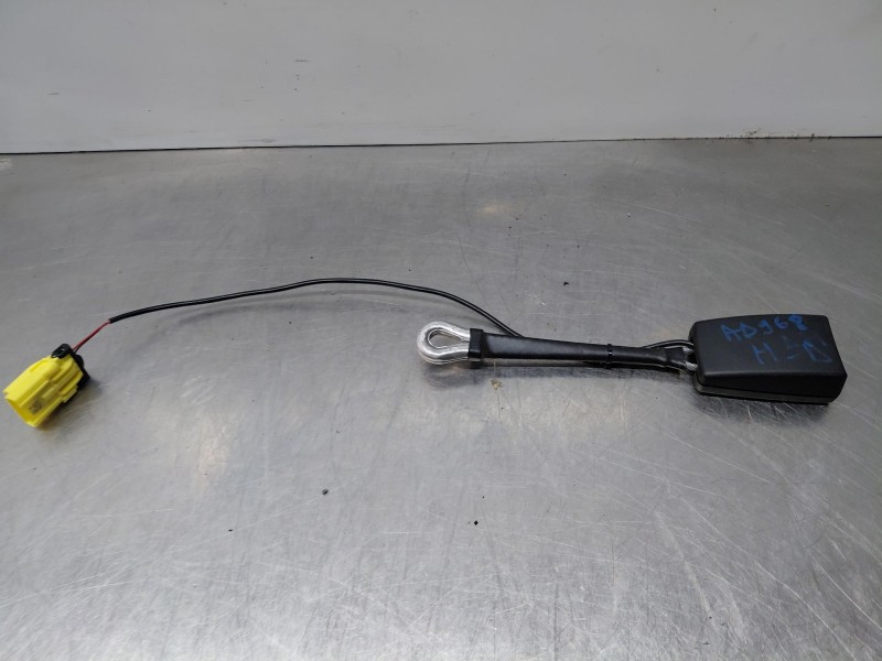 Recambio de enganche del cinturon delantero izq para fiat ducato furgón multijet referencia OEM IAM   