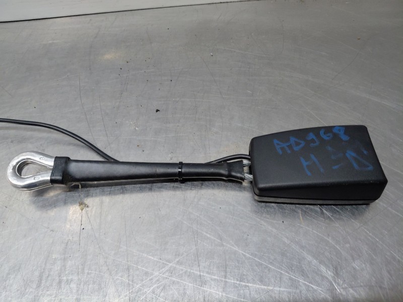 Recambio de enganche del cinturon delantero izq para fiat ducato furgón multijet referencia OEM IAM   