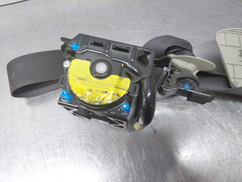 Recambio de cinturon seguridad delantero izquierdo para kia carens ( ) drive referencia OEM IAM   