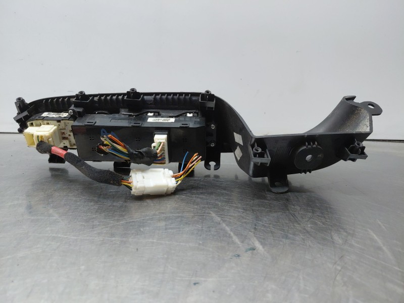 Recambio de mando elevalunas delantero izquierdo para kia carens ( ) drive referencia OEM IAM   