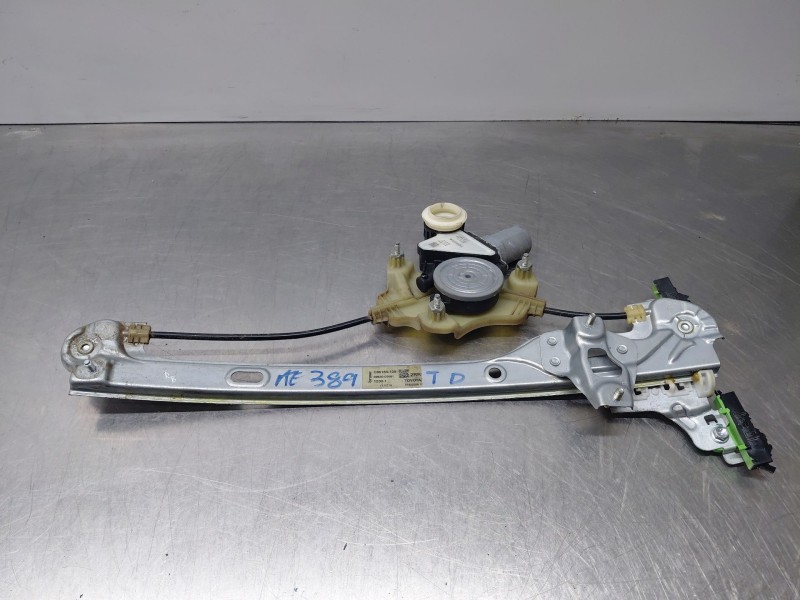 Recambio de elevalunas trasero derecho para toyota corolla (e21) hybrid referencia OEM IAM   