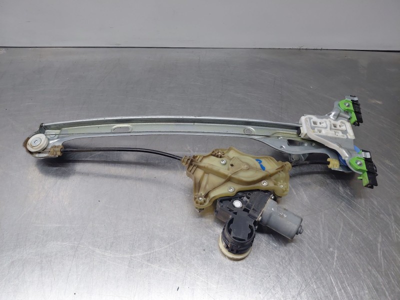 Recambio de elevalunas trasero derecho para toyota corolla (e21) hybrid referencia OEM IAM   