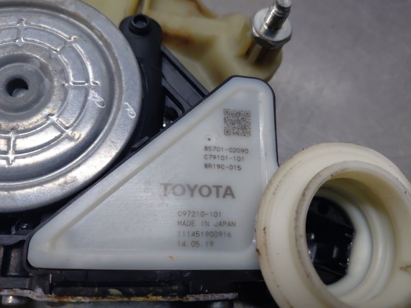 Recambio de elevalunas trasero derecho para toyota corolla (e21) hybrid referencia OEM IAM   