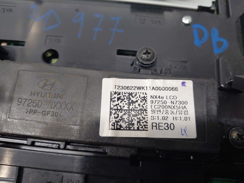 Recambio de pantalla multifuncion para hyundai tucson tecno sky referencia OEM IAM   