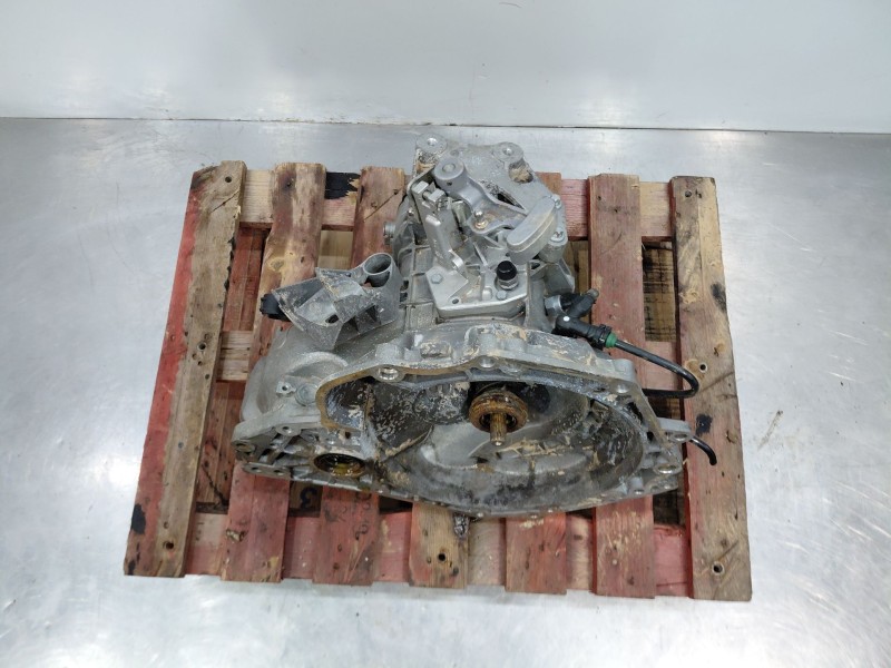 Recambio de caja cambios para opel corsa e design referencia OEM IAM 24586215  
