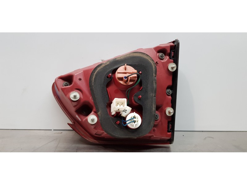 Recambio de piloto trasero izquierdo interior para kia carens ( ) basic referencia OEM IAM 92403A4500   Recambio de piloto trasero izquierdo interior para kia carens ( ) basic referencia OEM IAM 92403A4500