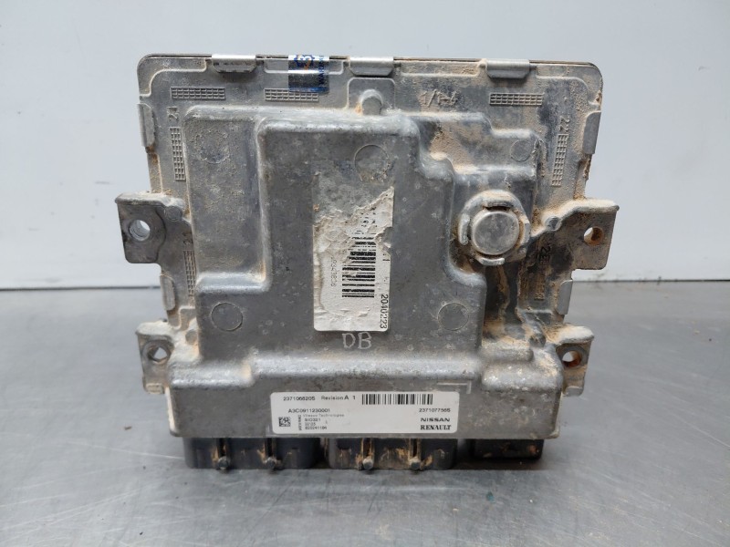 Recambio de centralita motor uce para renault master iii furgón referencia OEM IAM   