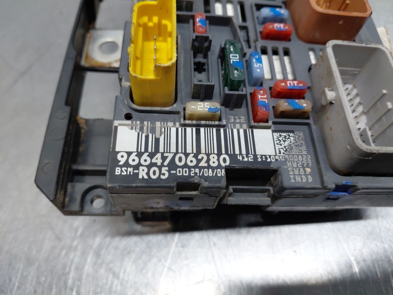 Recambio de caja reles / fusibles para peugeot 308 allure referencia OEM IAM   