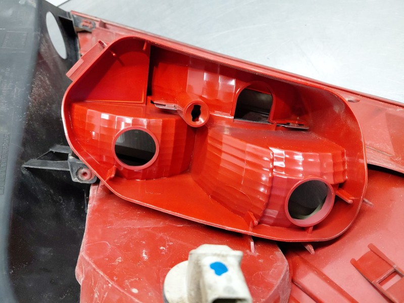 Recambio de piloto trasero derecho para renault megane ii berlina 5p authentique referencia OEM IAM   