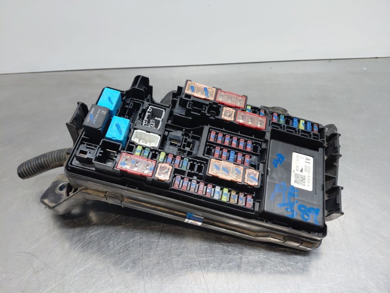 Recambio de caja reles / fusibles para toyota corolla (e21) hybrid referencia OEM IAM 8264147050  