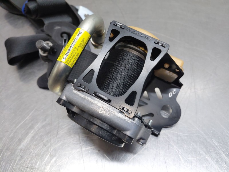 Recambio de cinturon seguridad trasero derecho para toyota corolla (e21) hybrid referencia OEM IAM 7336002680C1  