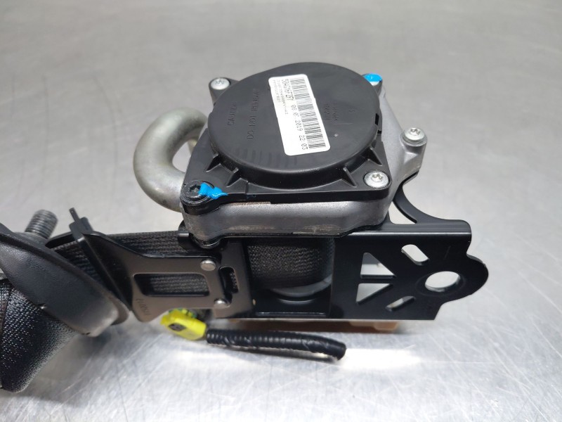 Recambio de cinturon seguridad trasero izquierdo para toyota corolla (e21) hybrid referencia OEM IAM 7337002230C1  
